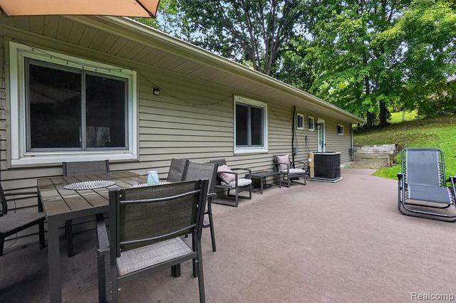 9007 Joseph Street, Grand Blanc, MI 48439