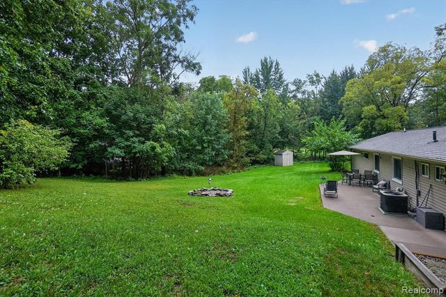 9007 Joseph Street, Grand Blanc, MI 48439