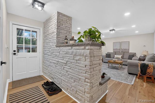 9007 Joseph Street, Grand Blanc, MI 48439