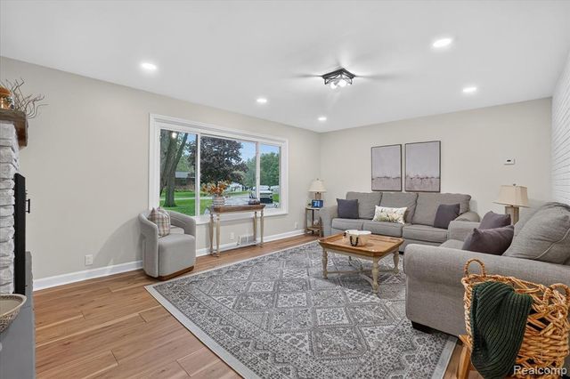 9007 Joseph Street, Grand Blanc, MI 48439