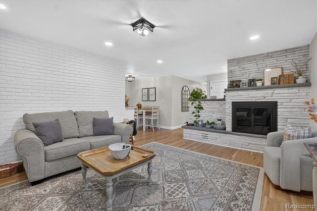 9007 Joseph Street, Grand Blanc, MI 48439