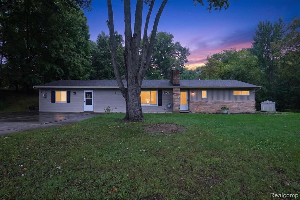 9007 Joseph Street, Grand Blanc, MI 48439