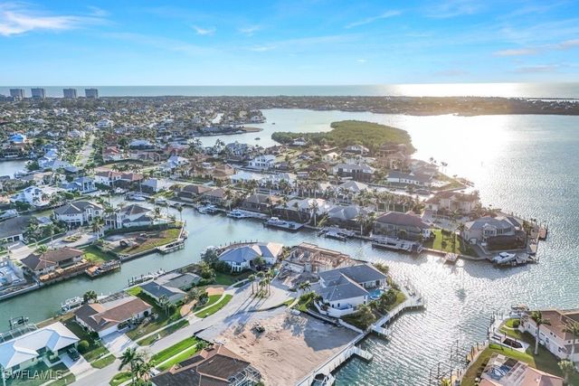 818 Elm CT, Marco Island, FL 34145