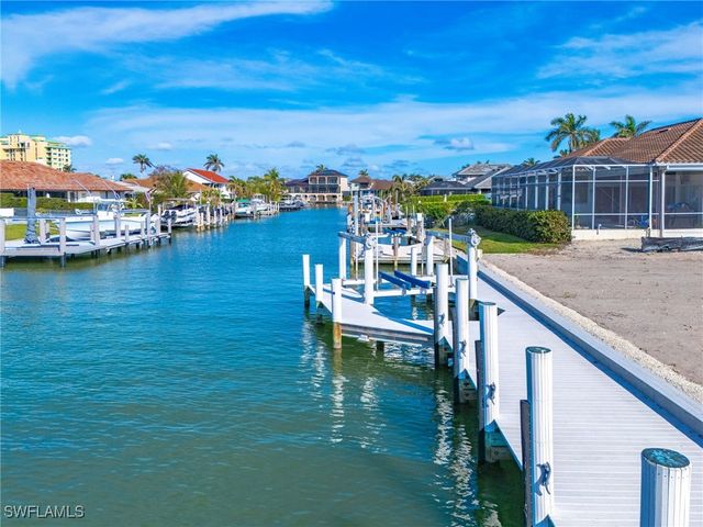 818 Elm CT, Marco Island, FL 34145