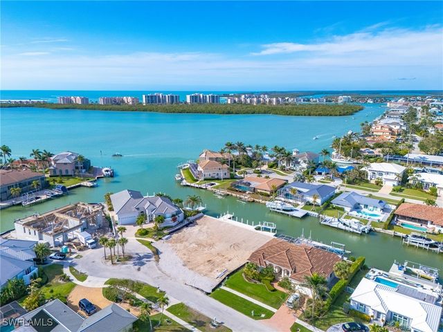 818 Elm CT, Marco Island, FL 34145