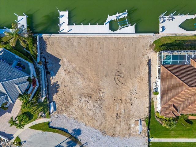 818 Elm CT, Marco Island, FL 34145
