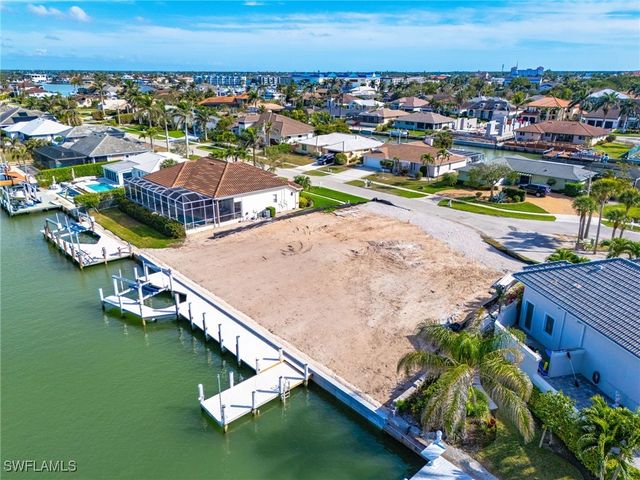 818 Elm CT, Marco Island, FL 34145