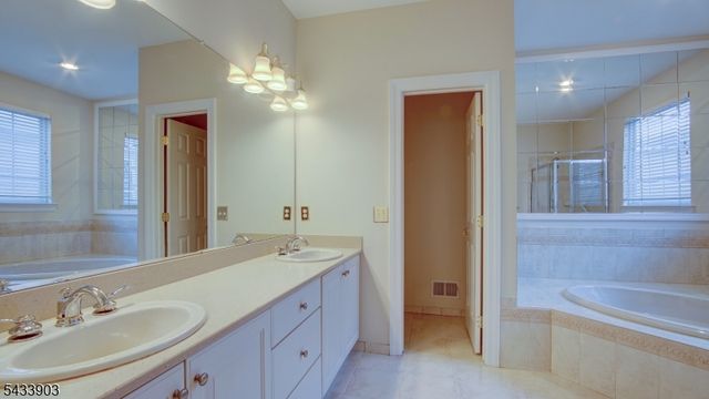 540 Becca Way, Monroe Twp., NJ 08831