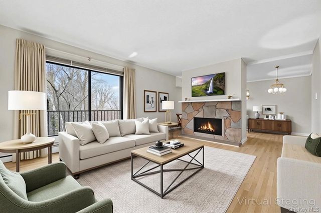 9 Briarcliff Drive S 16, Ossining, NY 10562