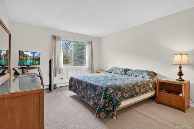 9 Briarcliff Drive S 16, Ossining, NY 10562