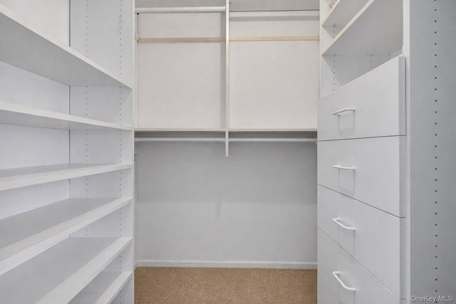 9 Briarcliff Drive S 16, Ossining, NY 10562