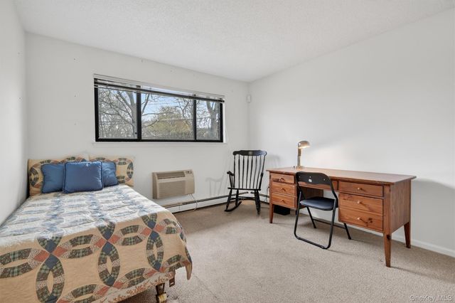 9 Briarcliff Drive S 16, Ossining, NY 10562