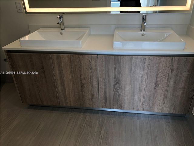 2960 NE 207th St 1101, Aventura, FL 33180