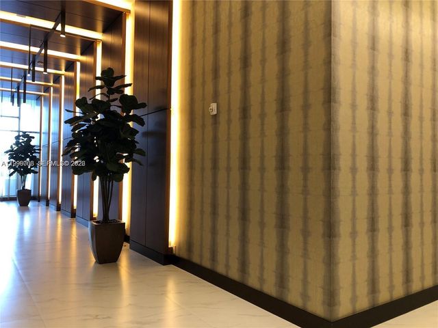 2960 NE 207th St 1101, Aventura, FL 33180