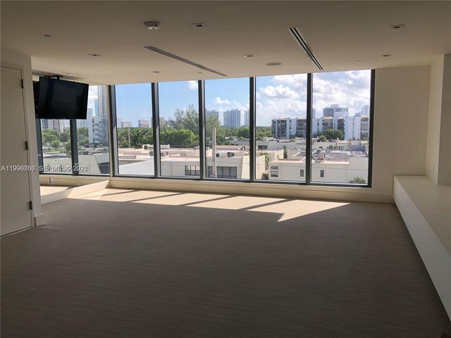 2960 NE 207th St 1101, Aventura, FL 33180