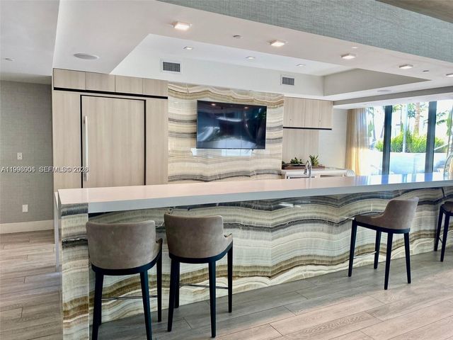 2960 NE 207th St 1101, Aventura, FL 33180