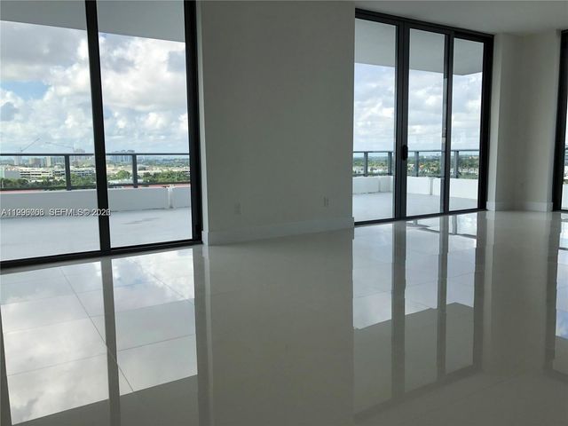 2960 NE 207th St 1101, Aventura, FL 33180