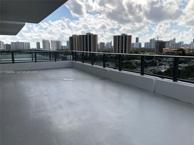 2960 NE 207th St 1101, Aventura, FL 33180