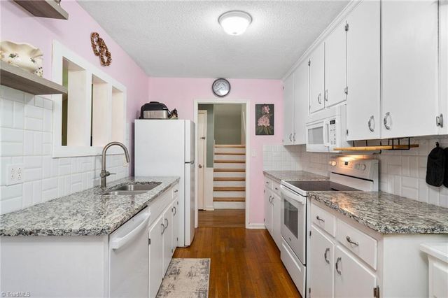 8054 Deverow Court, Lewisville, NC 27023
