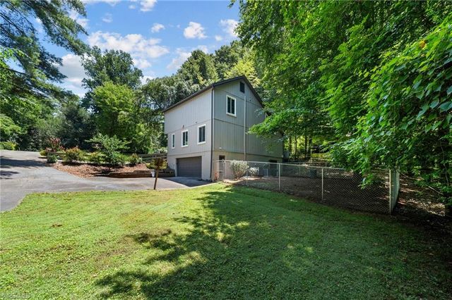 8054 Deverow Court, Lewisville, NC 27023