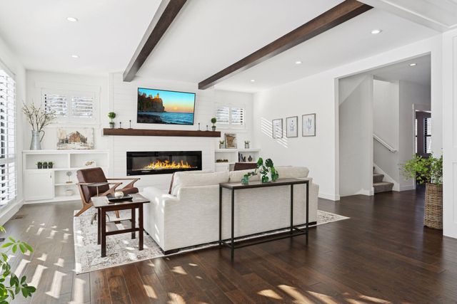 5213 Woodhill Road, Minnetonka, MN 55345