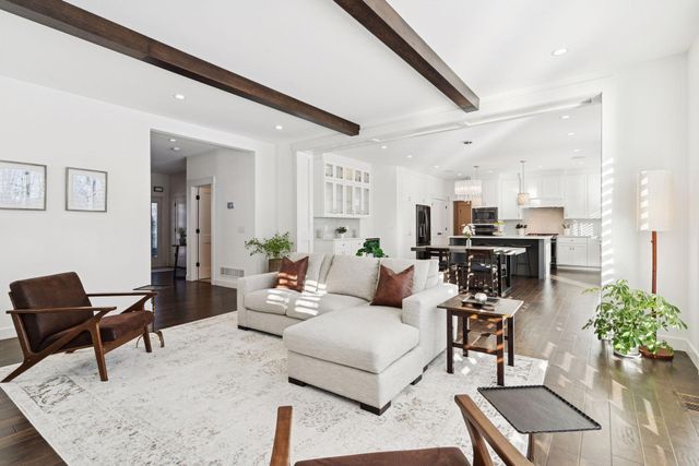 5213 Woodhill Road, Minnetonka, MN 55345