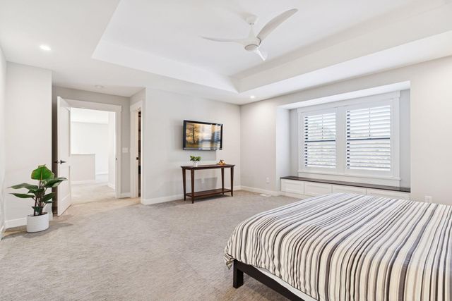 5213 Woodhill Road, Minnetonka, MN 55345