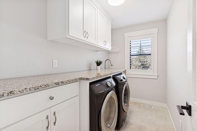 5213 Woodhill Road, Minnetonka, MN 55345