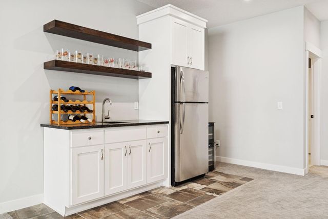 5213 Woodhill Road, Minnetonka, MN 55345