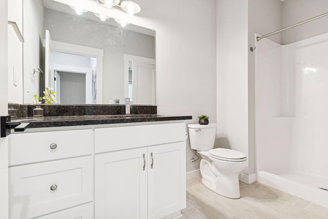 5213 Woodhill Road, Minnetonka, MN 55345