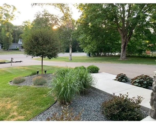 5213 Woodhill Road, Minnetonka, MN 55345