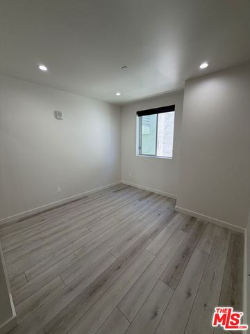 124 S Croft Avenue 303, Los Angeles, CA 90048