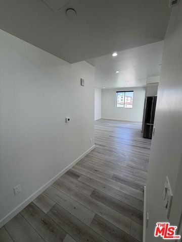 124 S Croft Avenue 303, Los Angeles, CA 90048