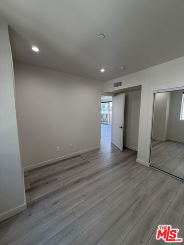 124 S Croft Avenue 303, Los Angeles, CA 90048
