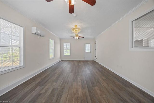 301 Cloverdale Drive, Archdale, NC 27263