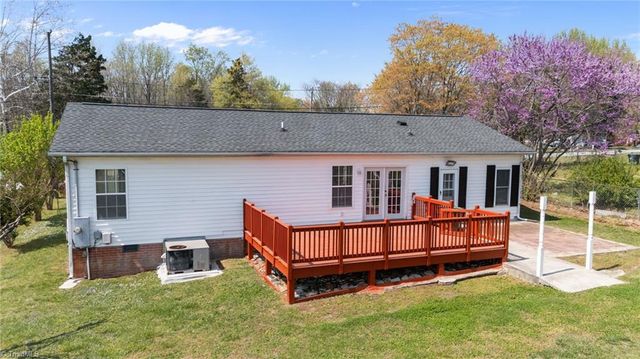 301 Cloverdale Drive, Archdale, NC 27263