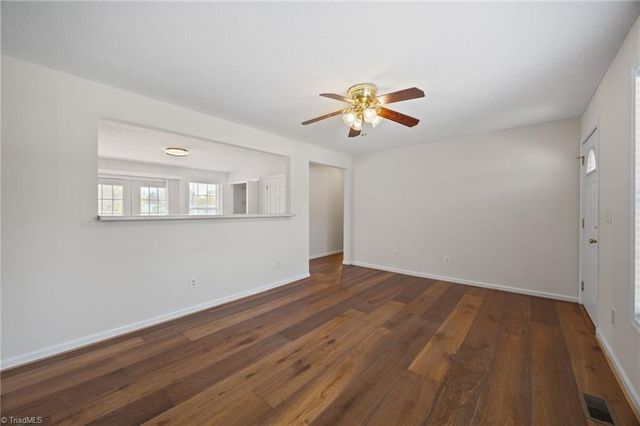 301 Cloverdale Drive, Archdale, NC 27263