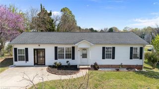 301 Cloverdale Drive, Archdale, NC 27263