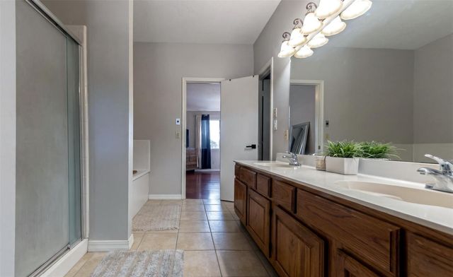 5103 Kleinbrook Drive, Houston, TX 77066