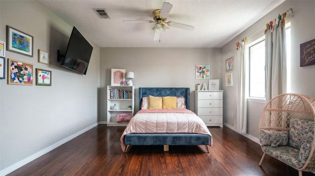 5103 Kleinbrook Drive, Houston, TX 77066