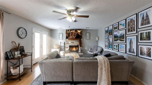 5103 Kleinbrook Drive, Houston, TX 77066