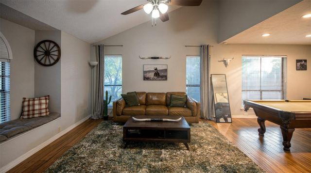 5103 Kleinbrook Drive, Houston, TX 77066