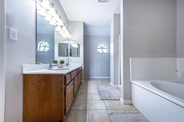 5103 Kleinbrook Drive, Houston, TX 77066