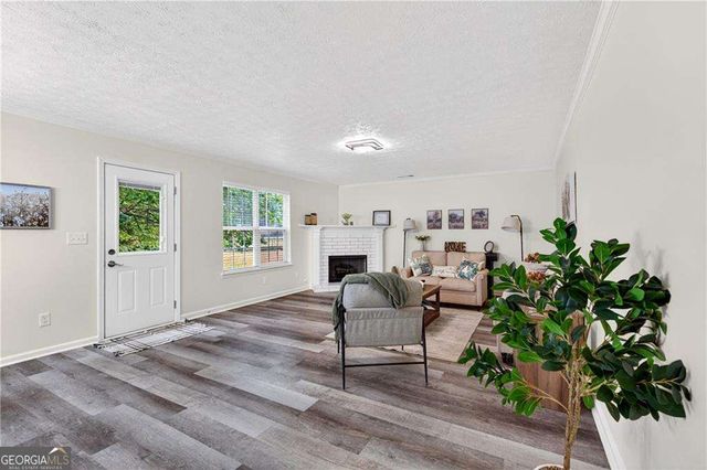 4035 Waters End Lane, Snellville, GA 30039