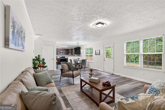 4035 Waters End Lane, Snellville, GA 30039