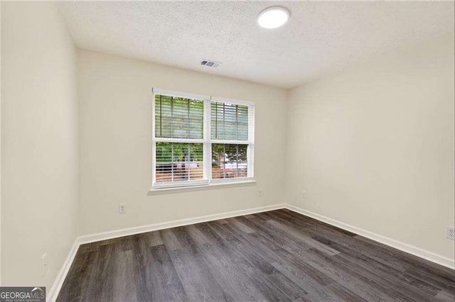 4035 Waters End Lane, Snellville, GA 30039