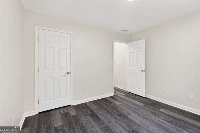 4035 Waters End Lane, Snellville, GA 30039