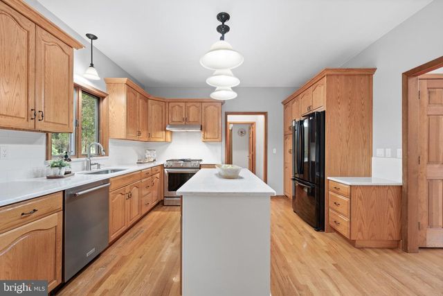 171 NORTH, Belle Mead, NJ 08502