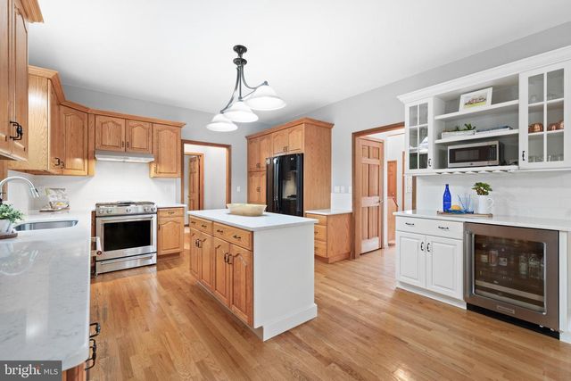 171 NORTH, Belle Mead, NJ 08502