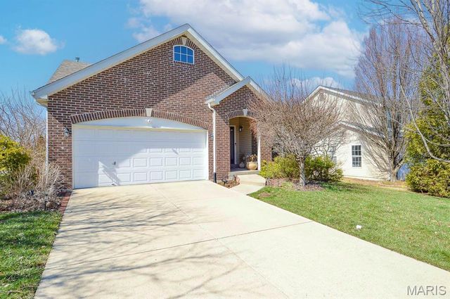 2250 Amberleigh Drive, Maryville, IL 62062